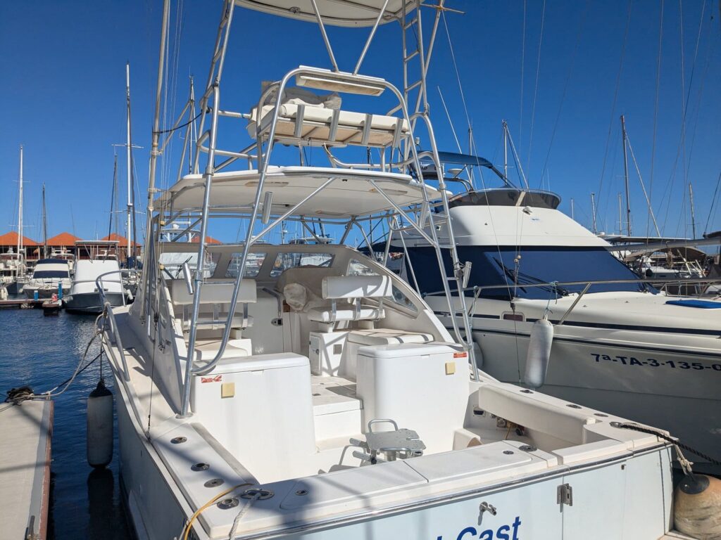 Rear View Of Big Game Boat 1024x768